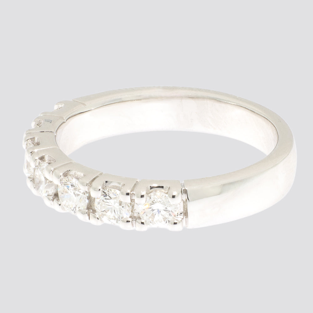 Alliancering i 14 kt. Guld eller Hvidguld med 0,8 ct. TW.SI Diamanter