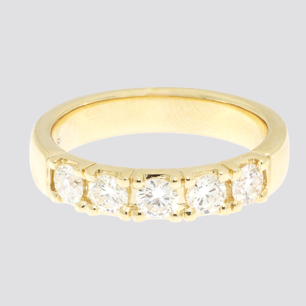 Alliancering i 14 kt. Guld eller Hvidguld med 0,73 ct. TW.SI Diamanter