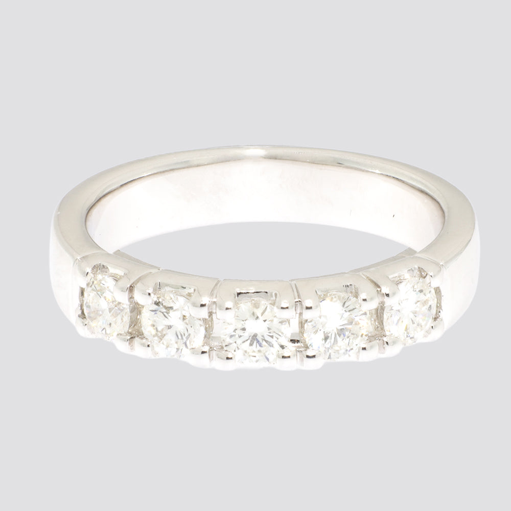 Alliancering i 14 kt. Guld eller Hvidguld med 0,73 ct. TW.SI Diamanter