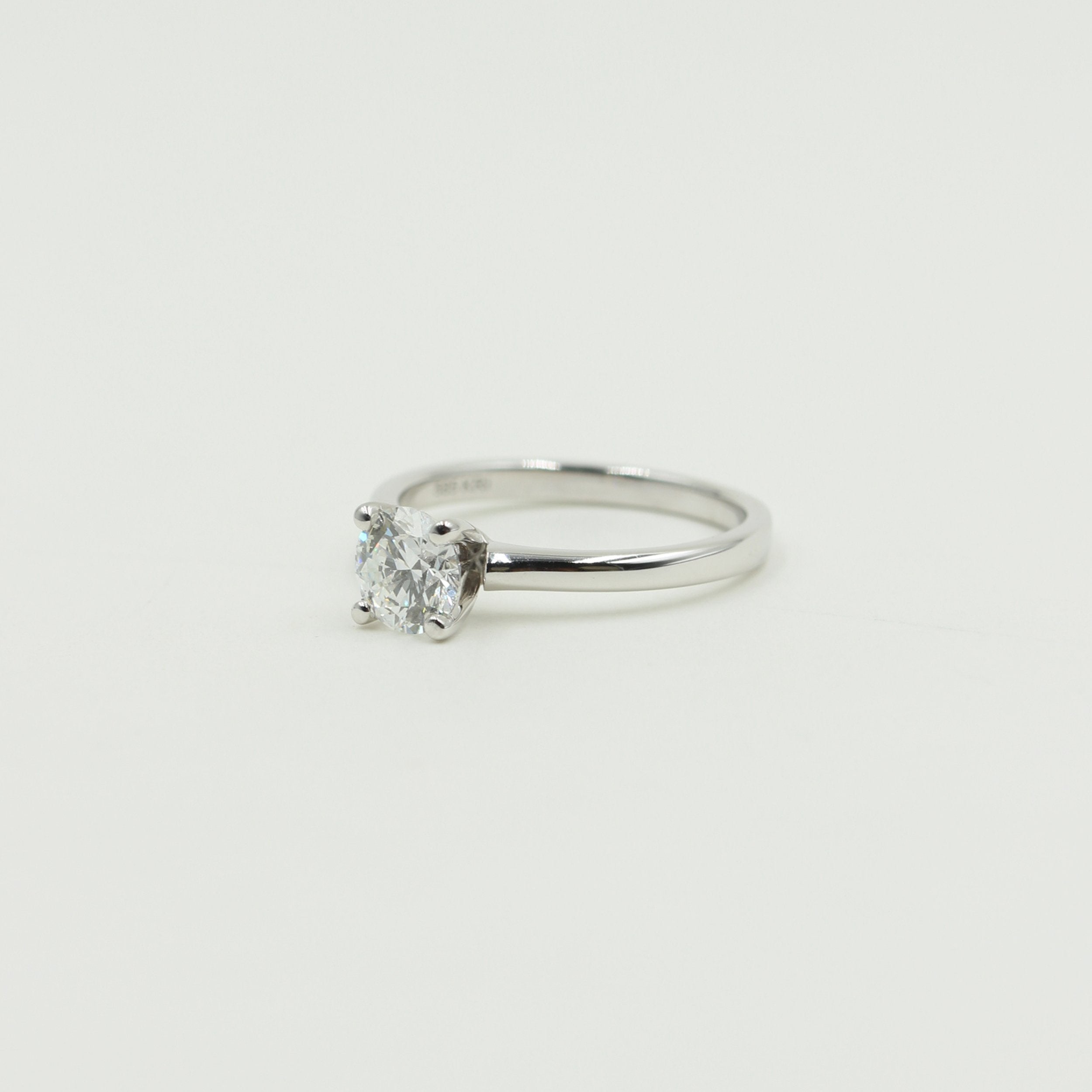 Solitairering m. 0,82 ct. E.SI1