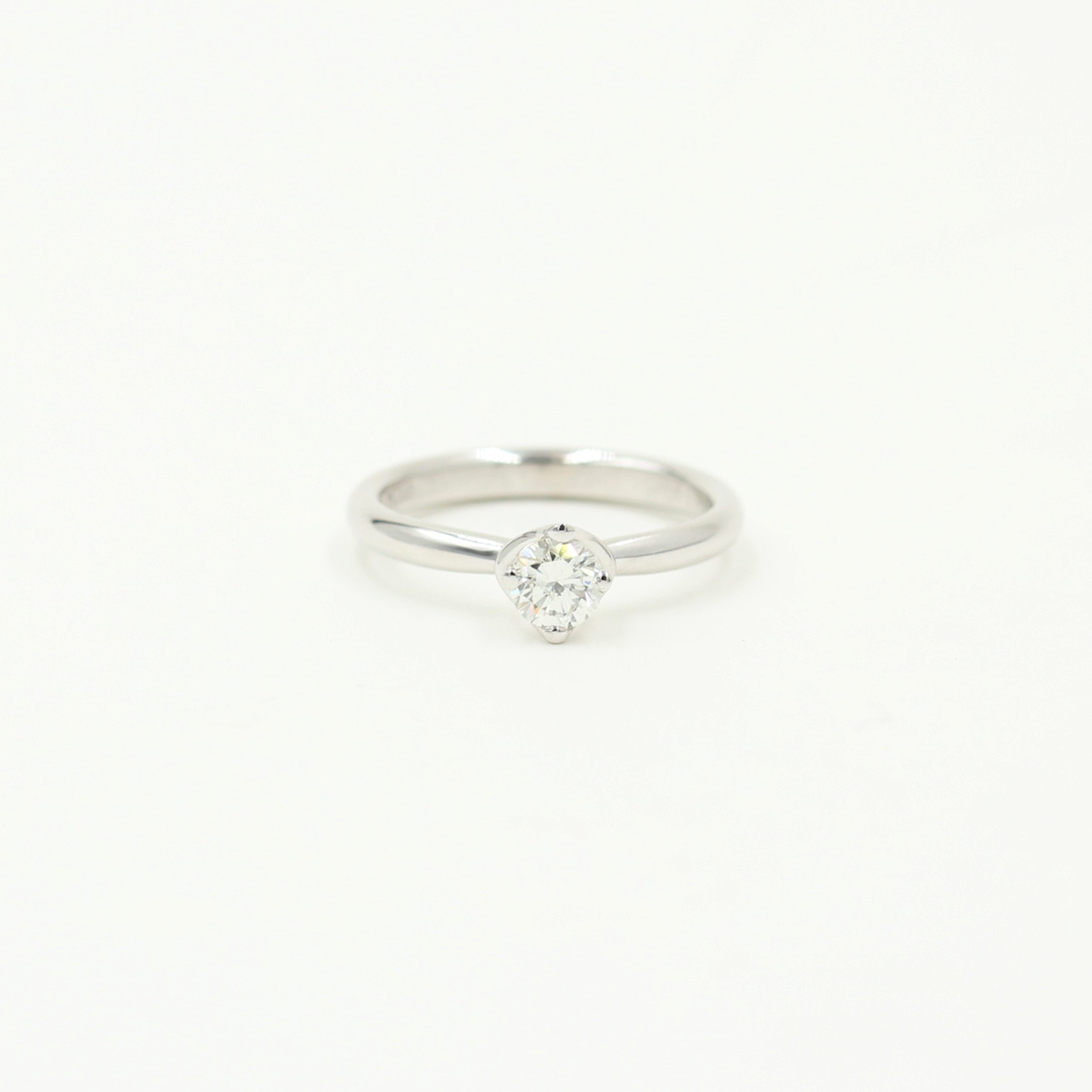 Solitairering med 0,47 ct. G.SI2 brillant