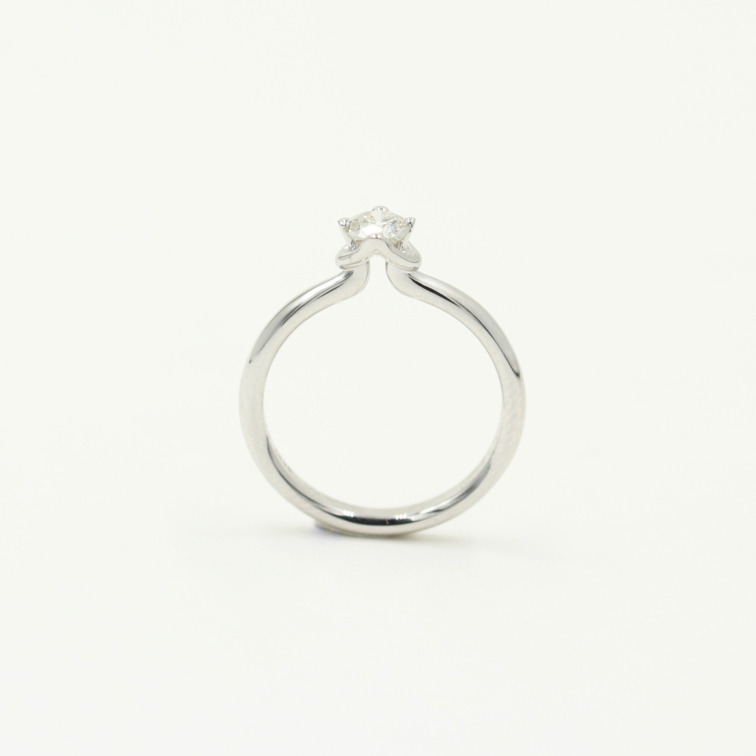 Solitairering med 0,47 ct. G.SI2 brillant