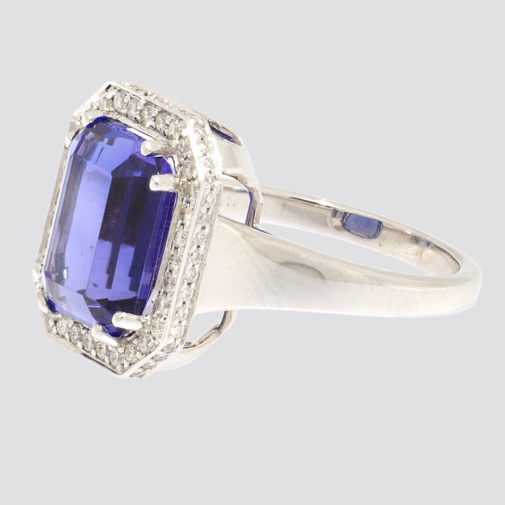 Ring 18kt 0,36ct tw-vs 5,92ct tanzanite