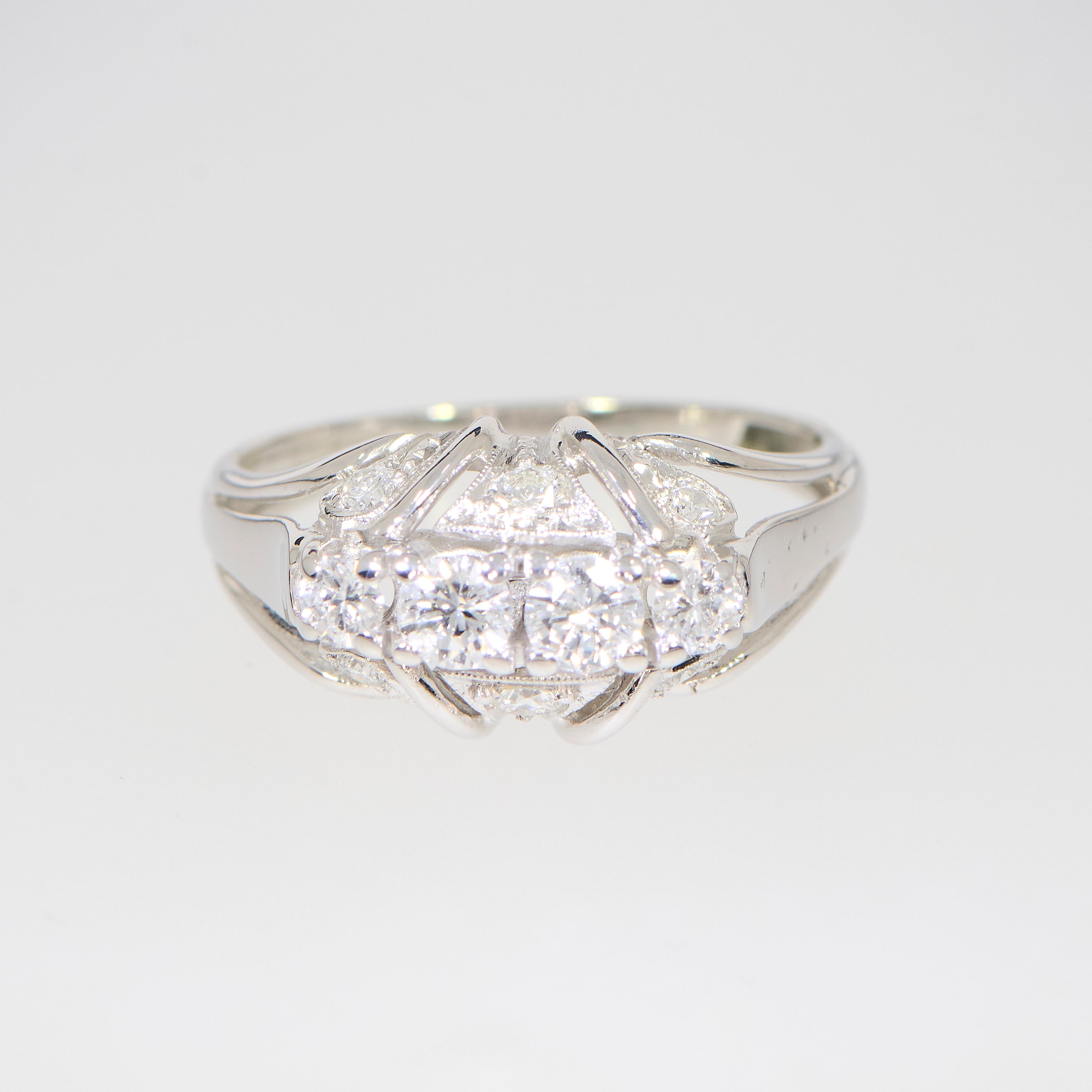 Diamant ring i 14kt med ca.0,71ct tw-si