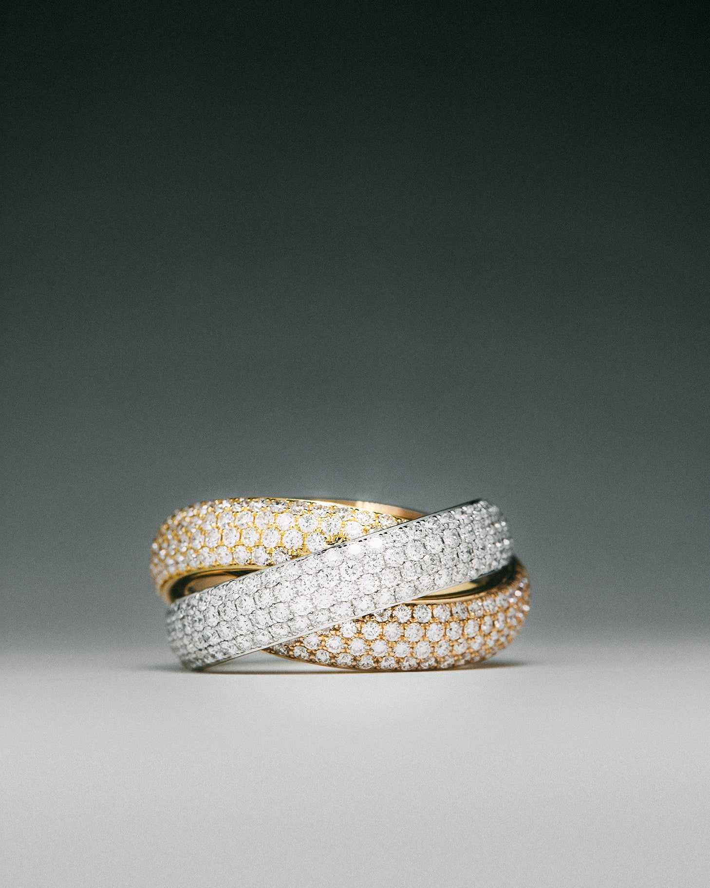 3-i-én Ring i 18 kt. Guld med Pavé - 2,73 ct. G-VS