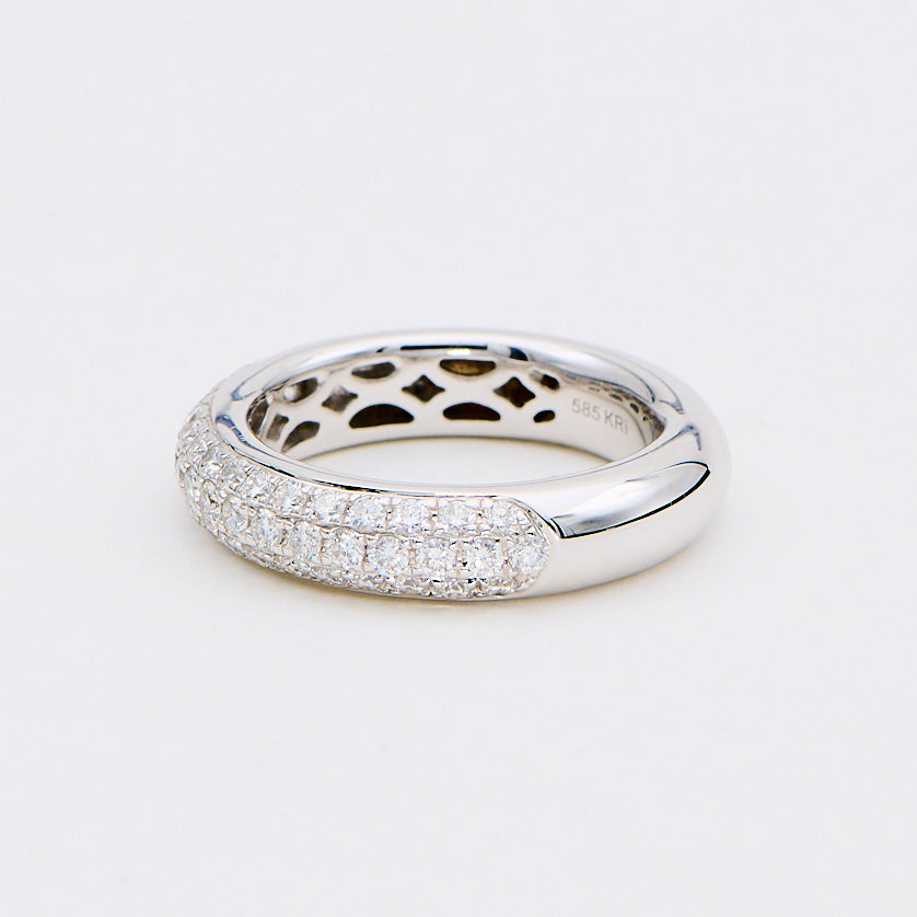 Pavéring i 14 kt hvidguld med 0,78 ct TW-SI