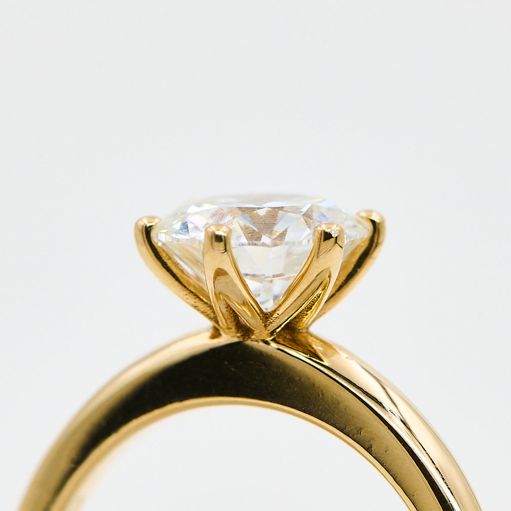 Solitairering i 18 kt. guld, 2,04 ct. H.VVS2