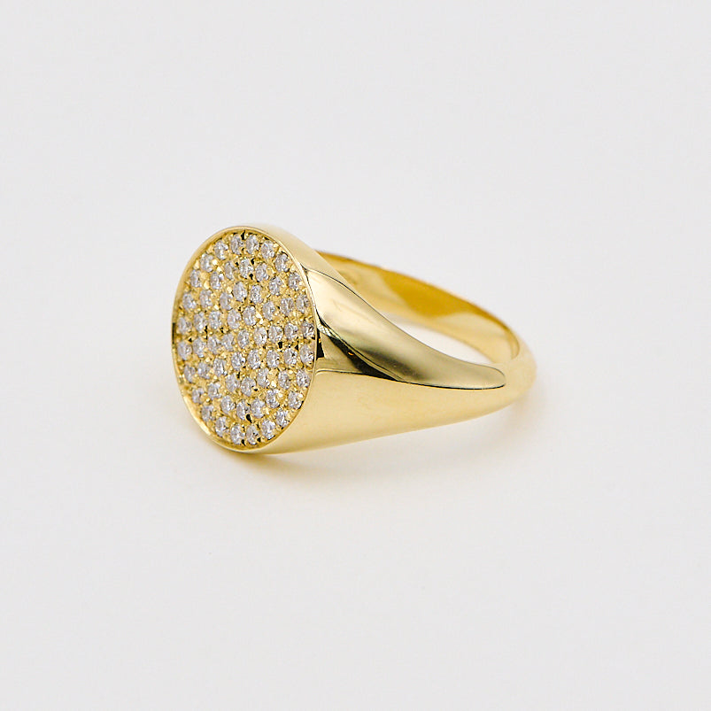 Massiv Signetring i 14 kt. guld med fuldpavéret top, i alt 0,49 ct. TW.SI diamanter