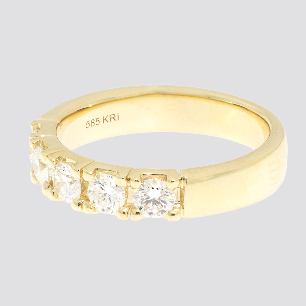 Alliancering i 14 kt. Guld eller Hvidguld med 0,73 ct. TW.SI Diamanter