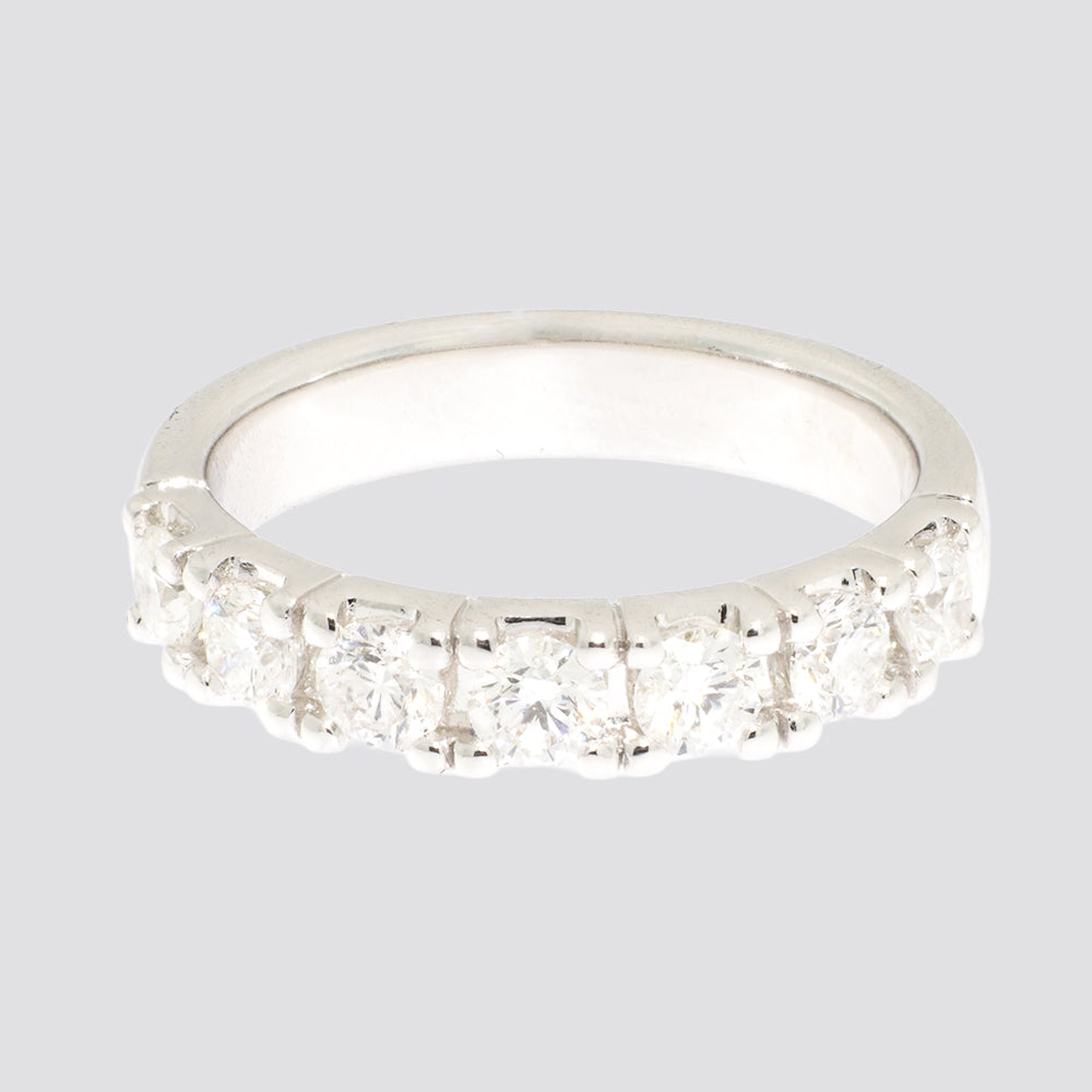 Alliancering i 14 kt. Guld eller Hvidguld med 1,05 ct. TW.SI Diamanter