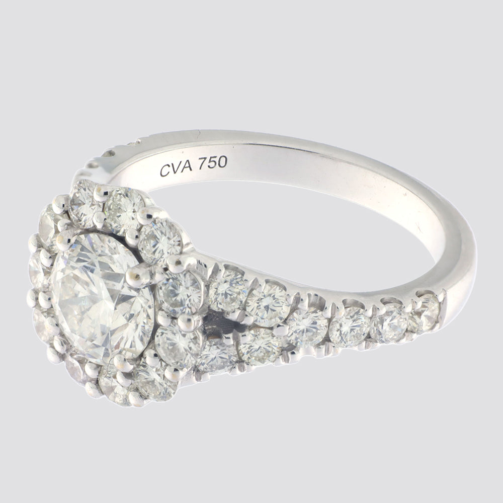 Diamantring i 18 kt. hvidguld med i alt 2,15 ct. diamanter – str. 51
