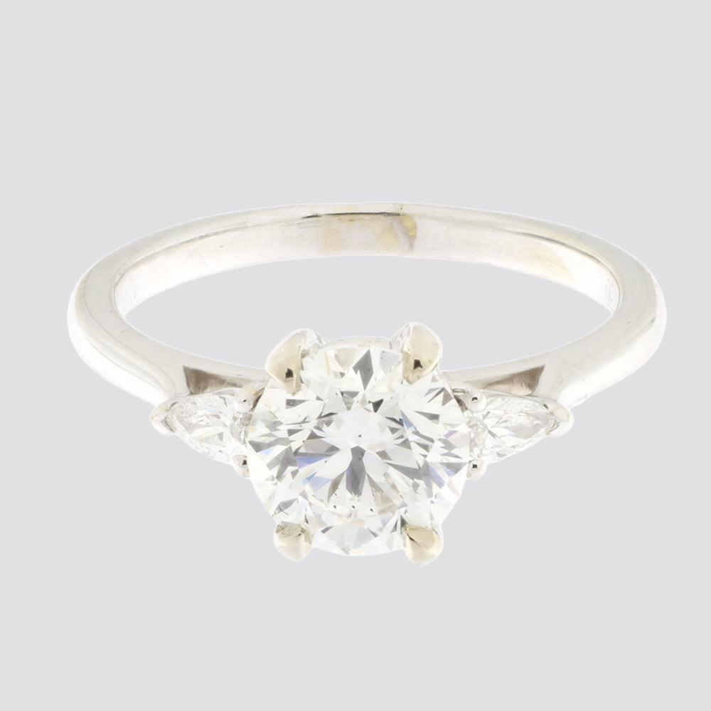 Ring 18kt 1,52ct g-si1 + 0,16ct