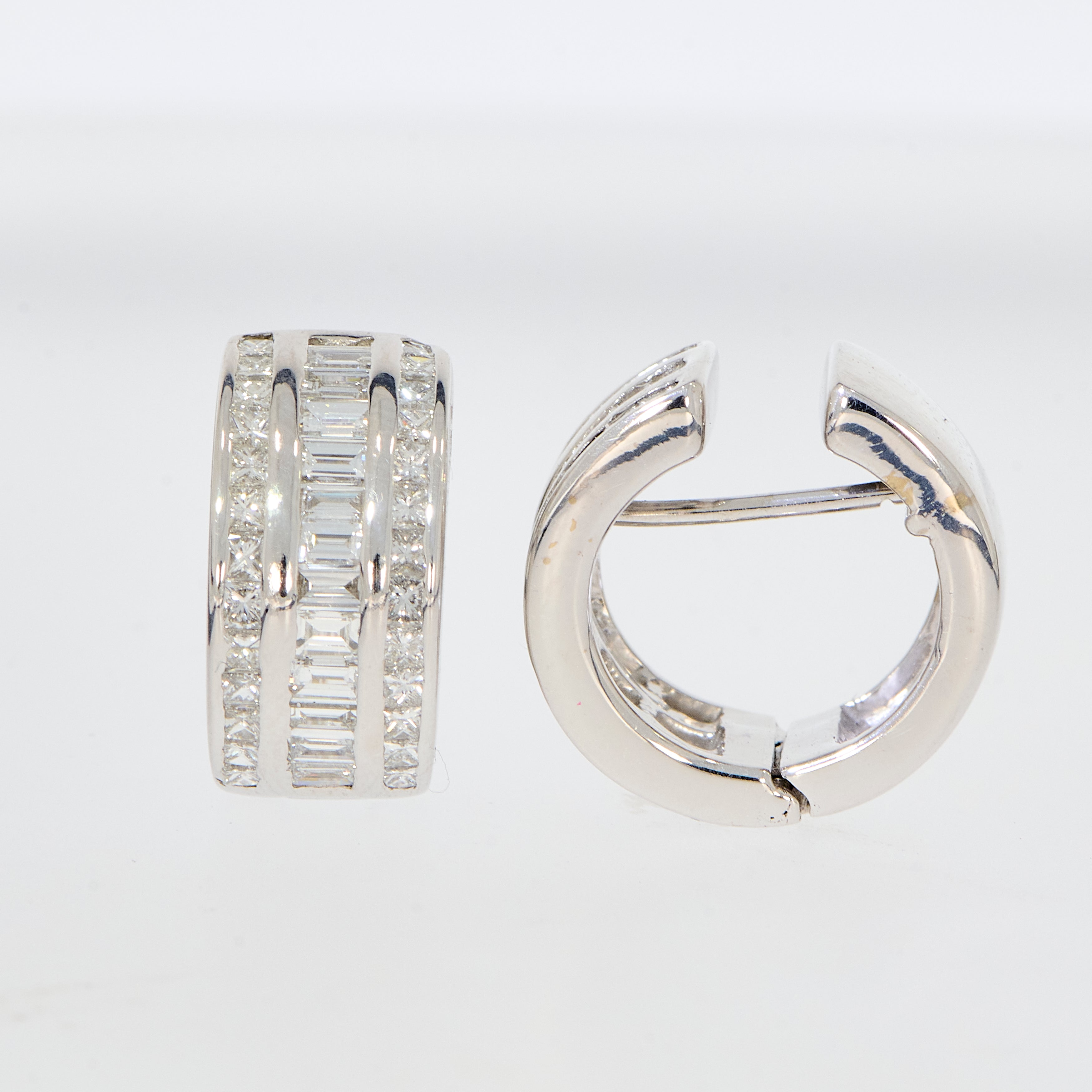 Ørering 18kt ca.2,80ct tw-vs