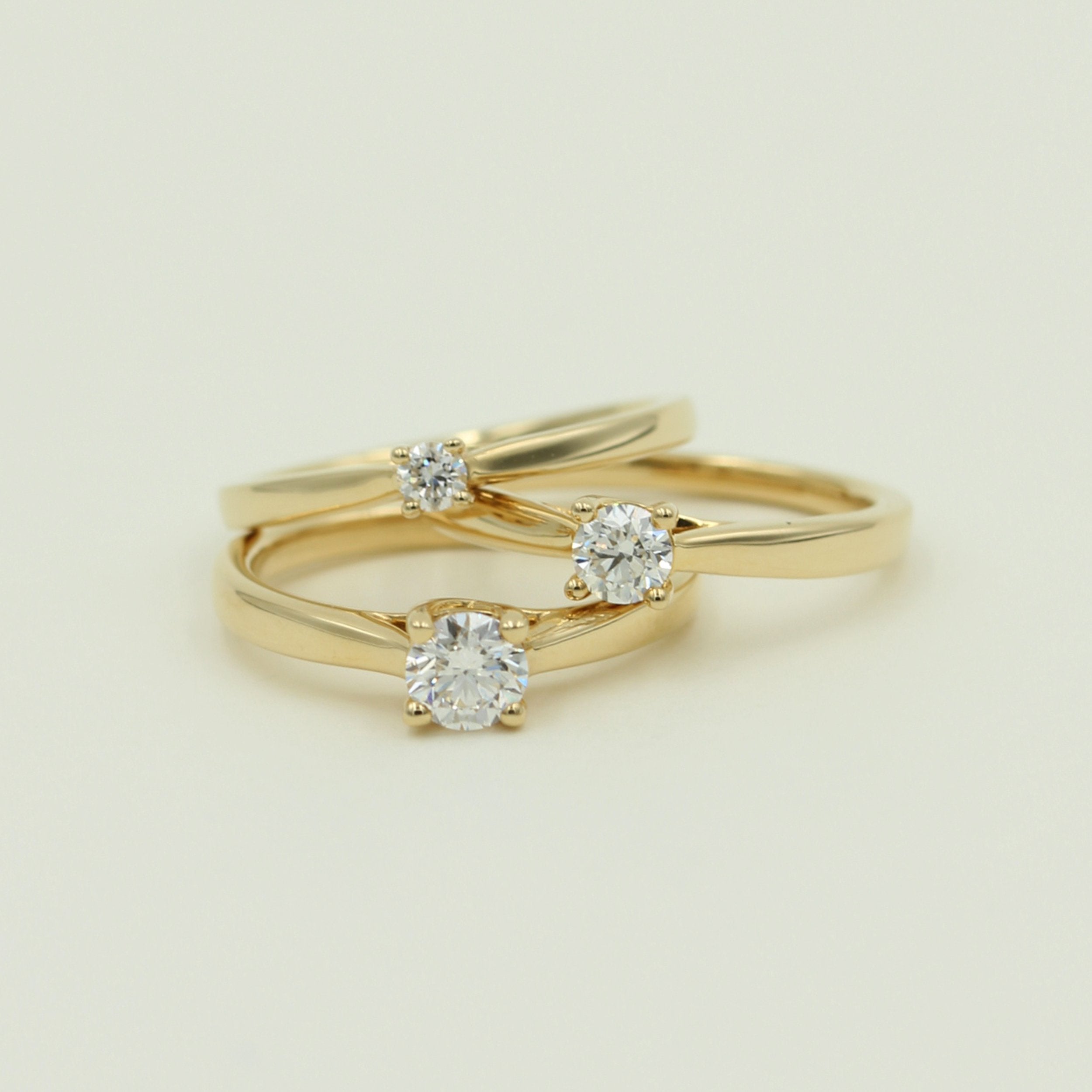 Solitaire ring m. brillant i guld